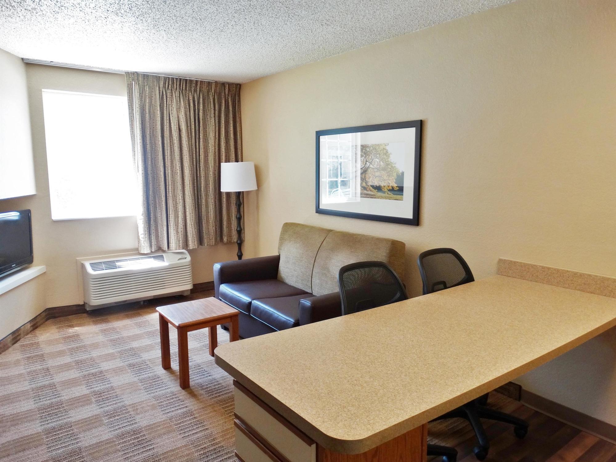 Extended Stay America Select Suites - Orlando - Lake Mary - 1040 Greenwood Blvd Esterno foto