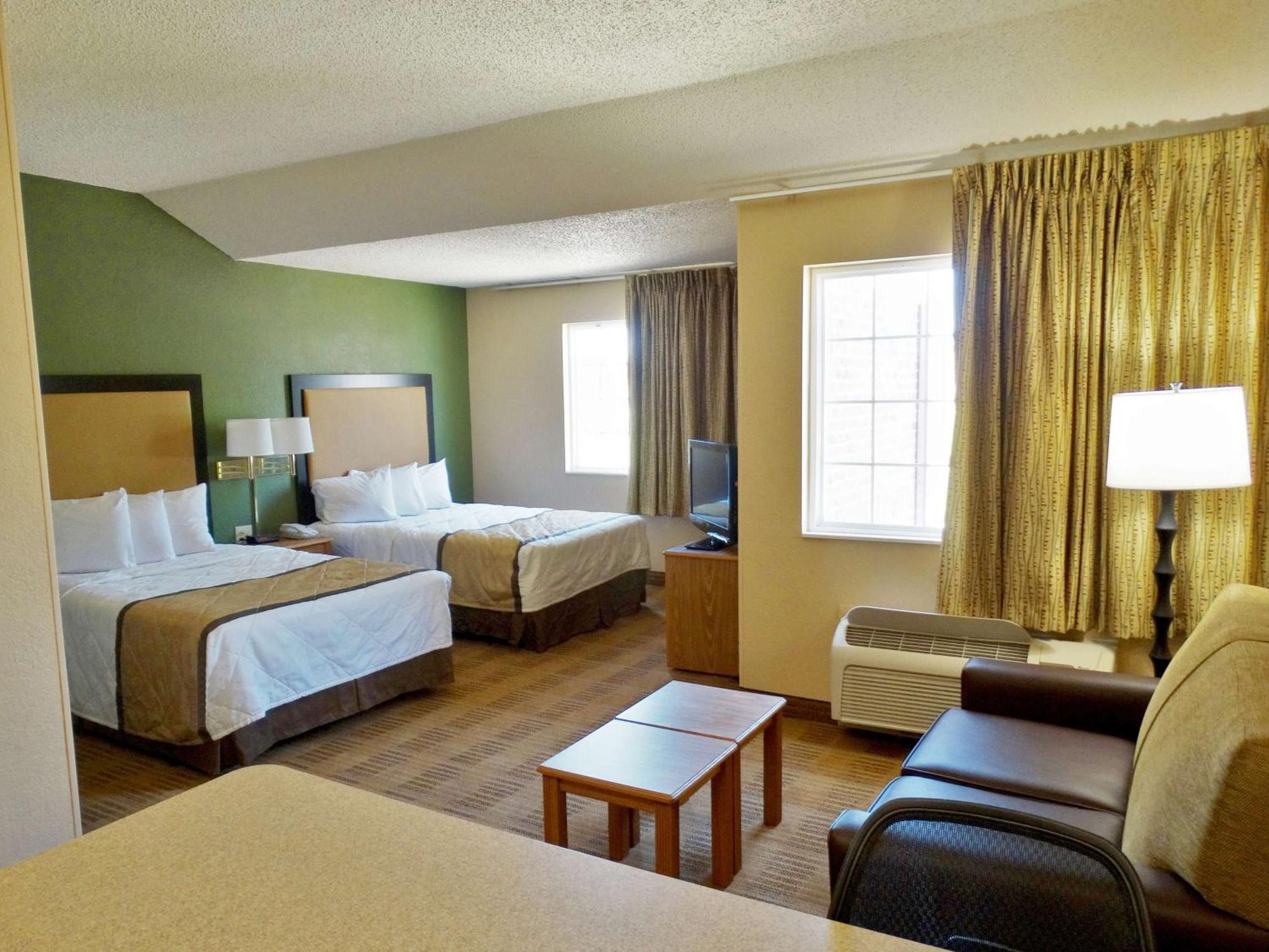 Extended Stay America Select Suites - Orlando - Lake Mary - 1040 Greenwood Blvd Esterno foto