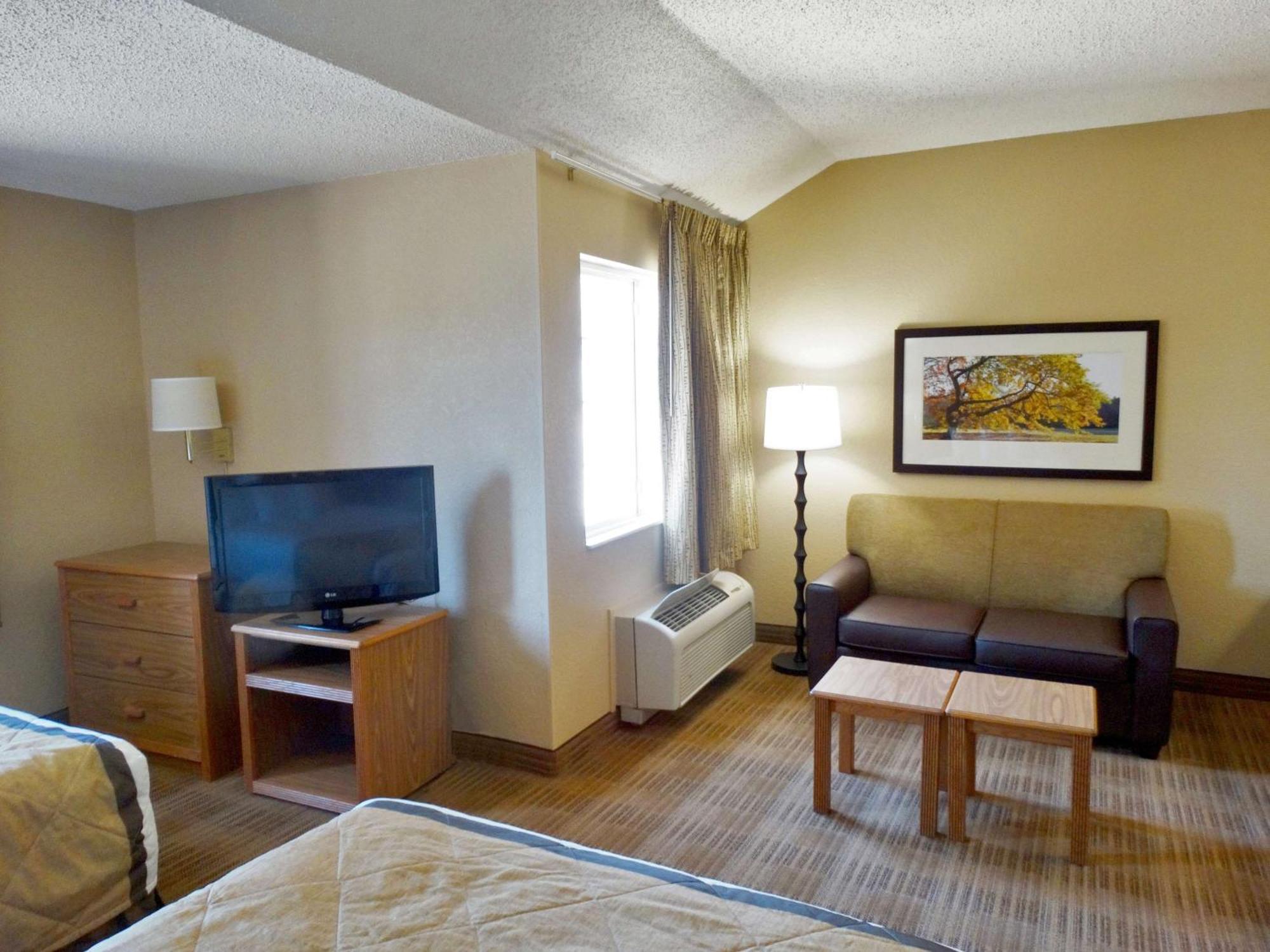 Extended Stay America Select Suites - Orlando - Lake Mary - 1040 Greenwood Blvd Esterno foto