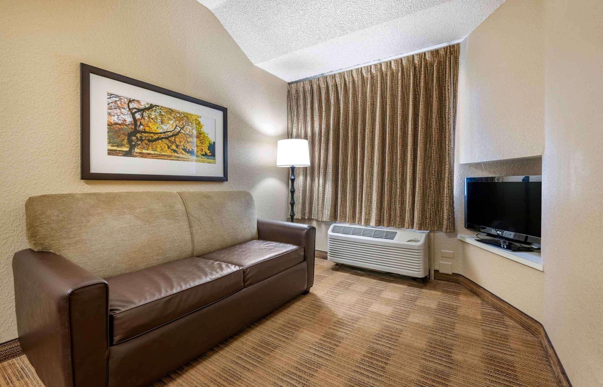 Extended Stay America Select Suites - Orlando - Lake Mary - 1040 Greenwood Blvd Esterno foto